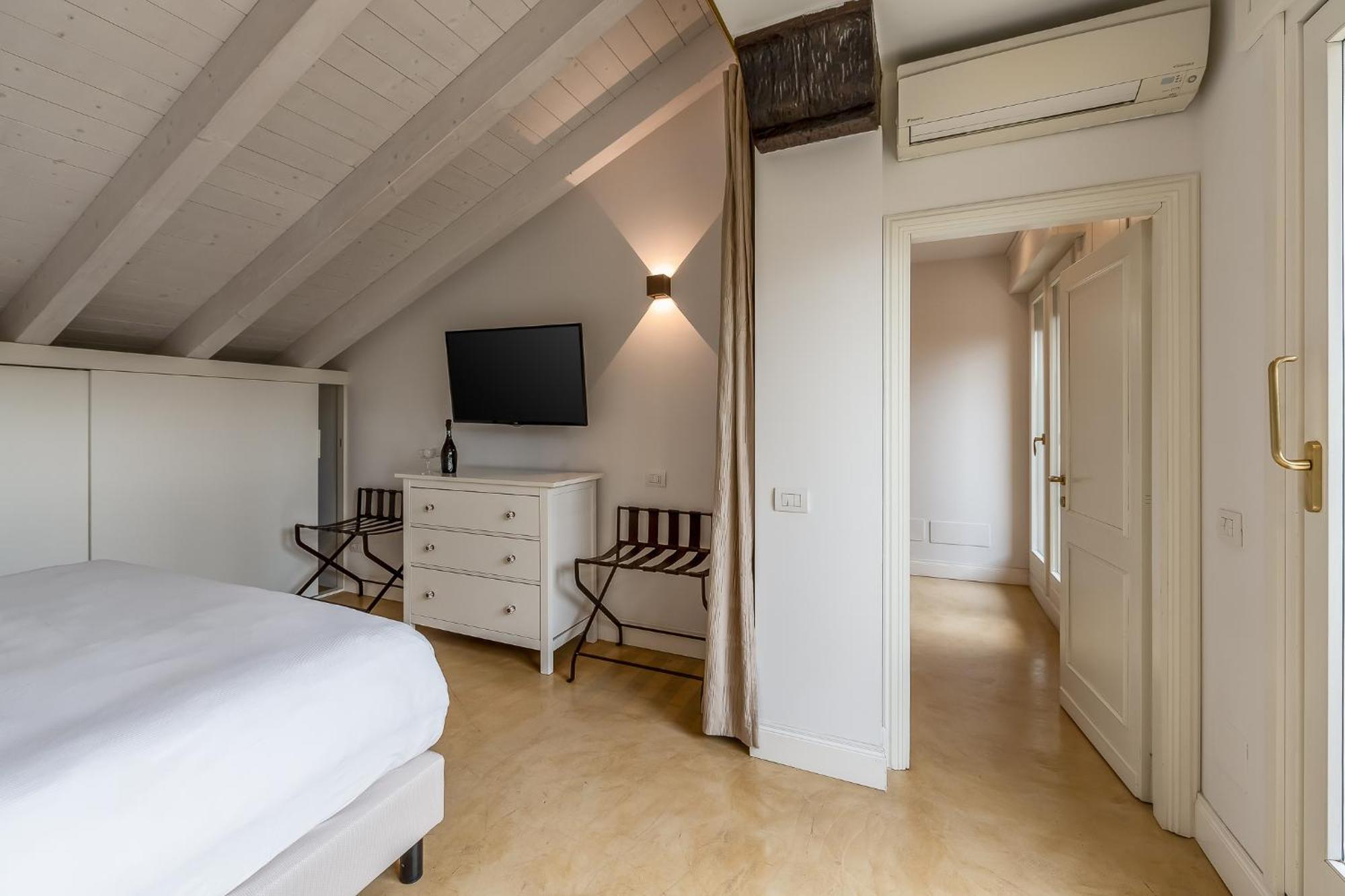 Allegroitalia Penthouse Montenapoleone Milan Exterior photo